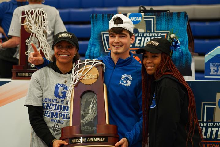 Lady Pioneers National Champions