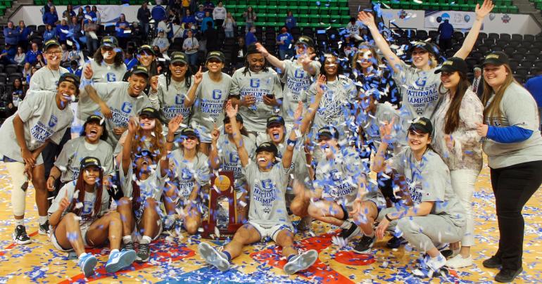 The Glenville State University Lady Pioneers celebrate their 2022 NCAA Division II National Championship on March 25 at the Birmingham CrossPlex in Birmingham, Alabama. | Photo by Jamie Mullins