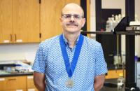 Dr. Kevin L. Evans, Glenville State University’s 2023 Faculty Award of Excellence recipient. (GSU Photo/Seth Stover)