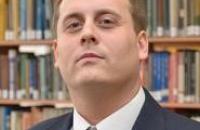Library Director Jason Gum
